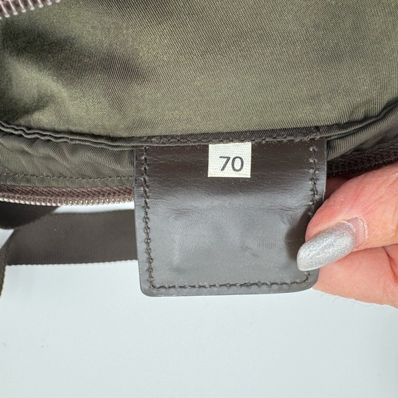Prada - Authentic - Olive Green Canvas Tote Bag / Messenger Bag - Picture 16 of 16
